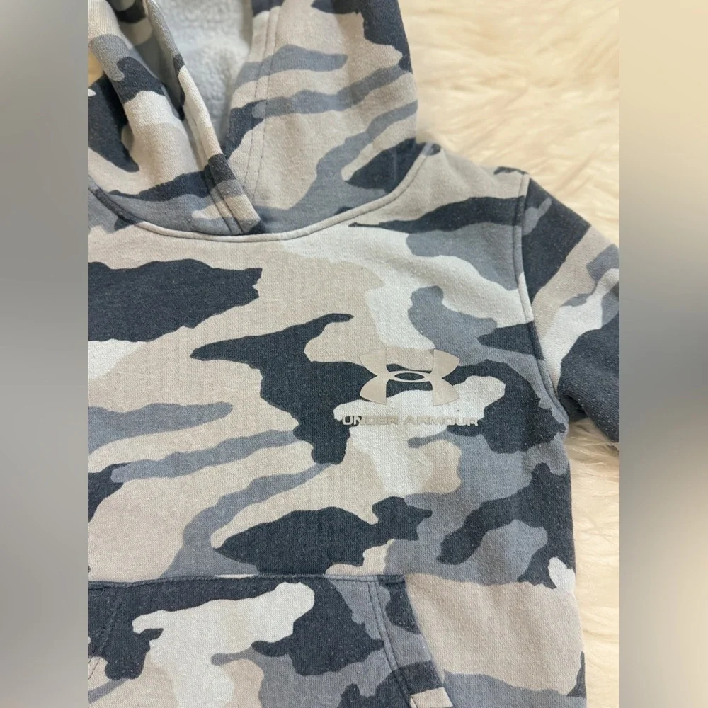Under Armour hoodie size 2 toddler
